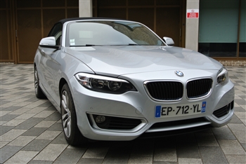 Left-hand drive BMW 218i SE Cabrio Auto