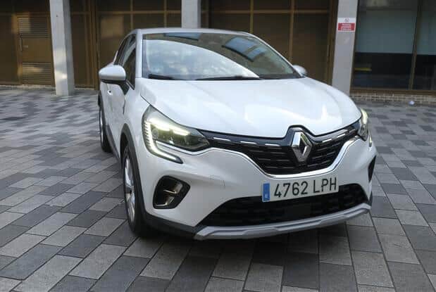 Left-hand drive Renault Captur 1.5 dCi 6 Speed